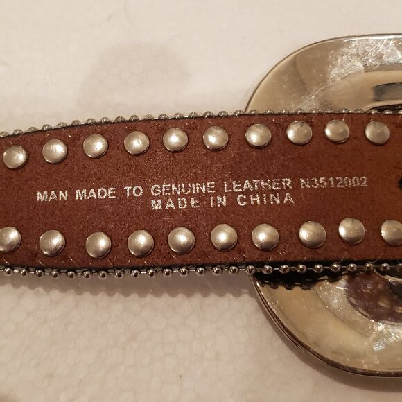 Blazin Roxx Leather Scalloped Rhinestone Concho Belt - Picture 10 of 15